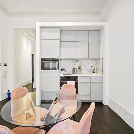 1 & 2 Bed Cosy Apartments Next To Earls Court Free Wifi Londýn Exteriér fotografie