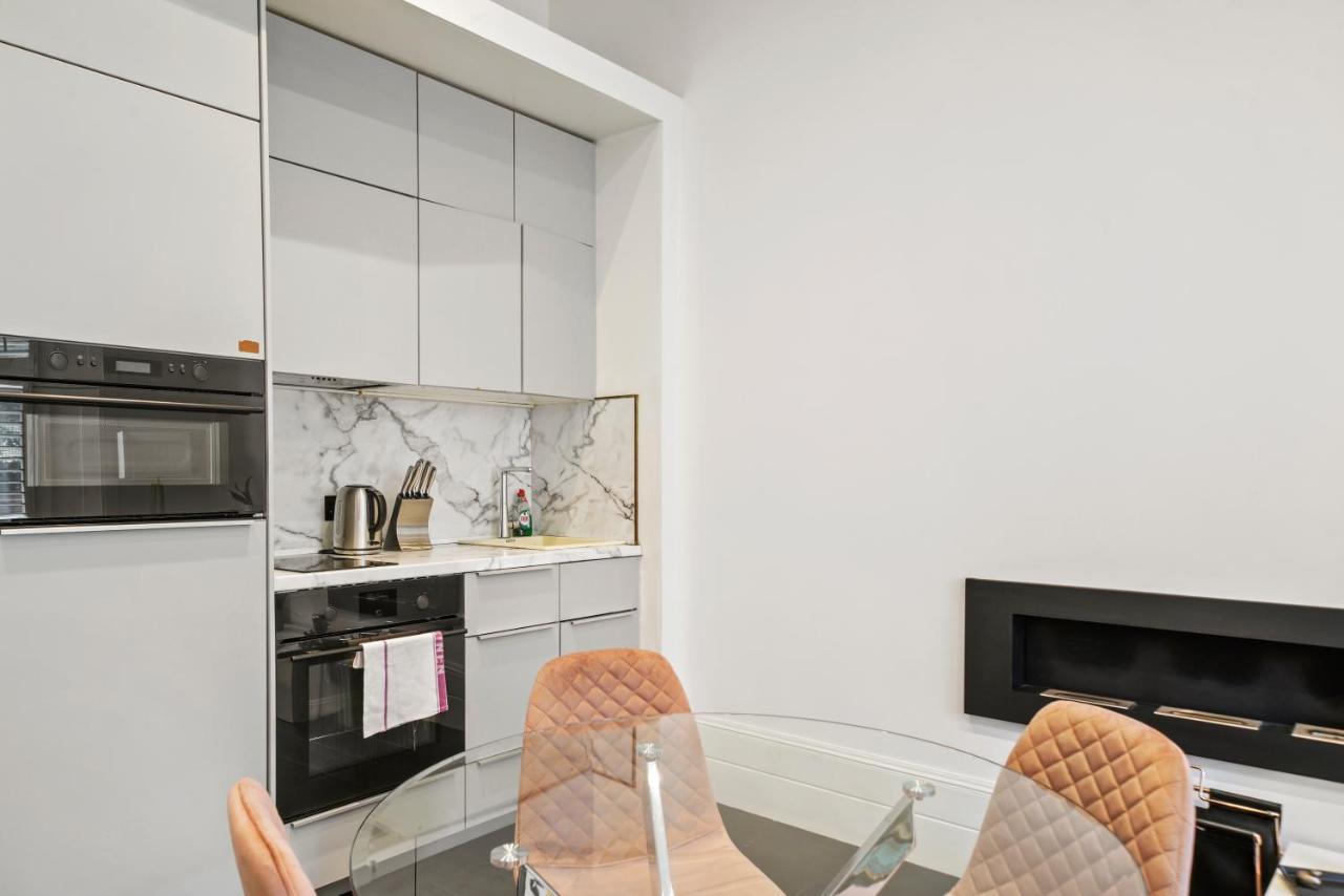 1 & 2 Bed Cosy Apartments Next To Earls Court Free Wifi Londýn Exteriér fotografie