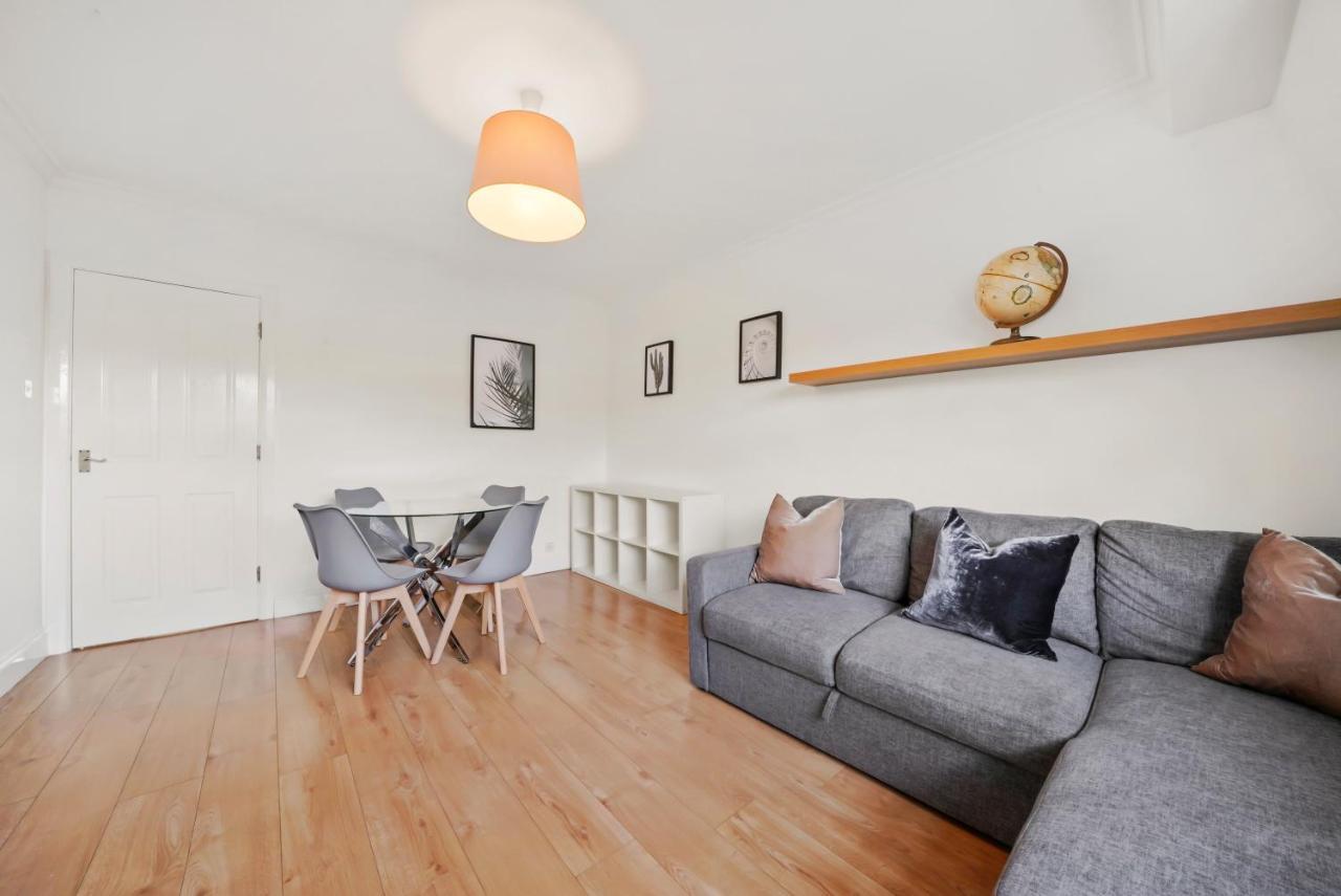1 & 2 Bed Cosy Apartments Next To Earls Court Free Wifi Londýn Exteriér fotografie